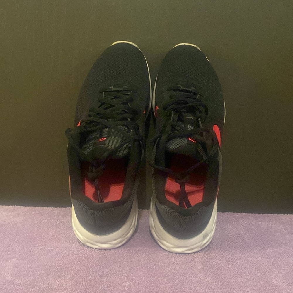 Shoes - Picture 6 of 6